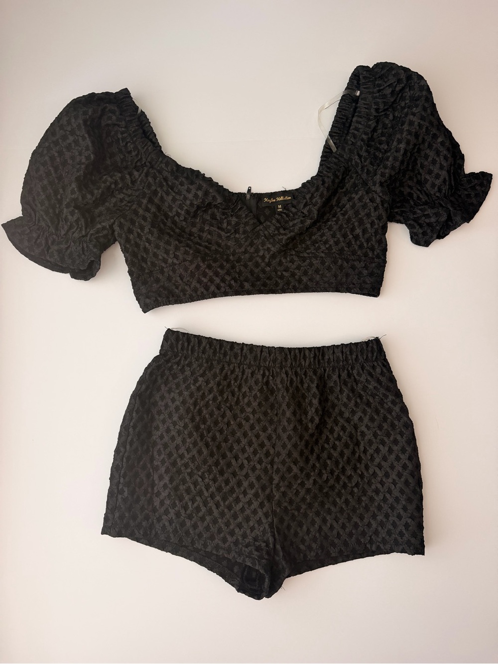 Kaylee Kollectiom Black Puff Sleeve Crop Top and short set